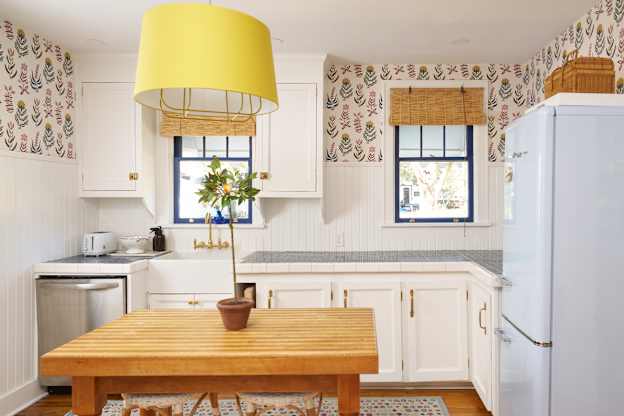 This Forgotten Kitchen Cabinet Detail Is So Much Chicer Than Paint
