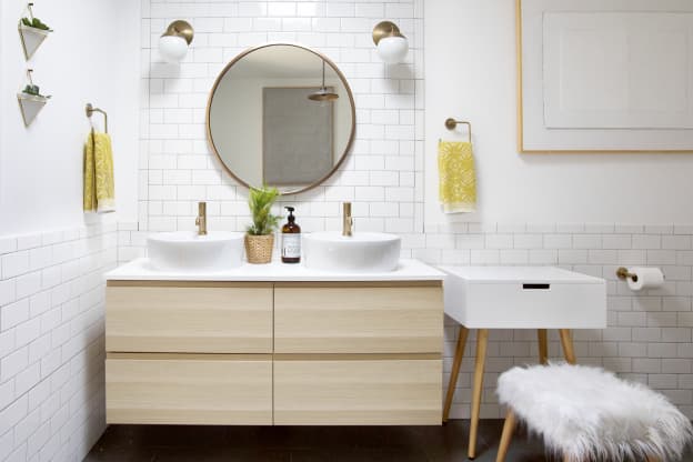 Why You Should Avoid White Bathrooms