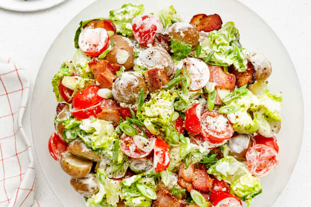 This Summer Salad Is Inspired by a Classic Sandwich