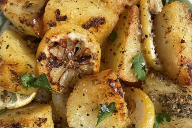 I Tried the Viral Trick for Super-Crispy Roasted Potatoes and I'll Be Making These Forever