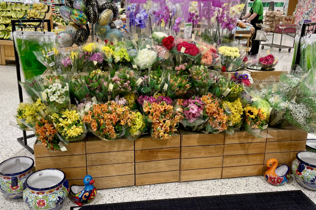 I Used to Be a Grocery Store Florist — Here's What All Shoppers Need to Know