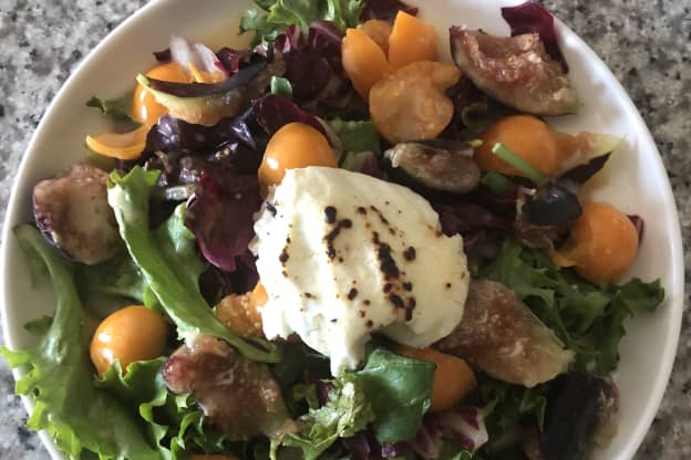 I Tried This Popular Fig and Goat Cheese Salad and Every Bite Feels Like a Vacation