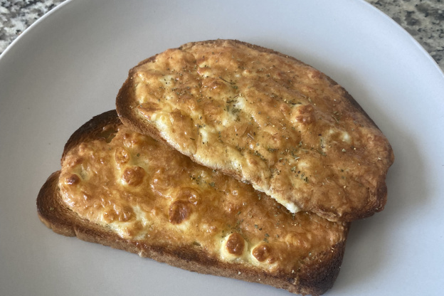 The Modern Nonna's Bulgarian Toast Recipe Has Officially Changed the Way I Look at Eggs