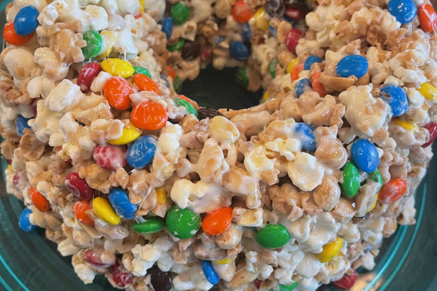 This Popcorn Cake Is Super-Easy and So Good