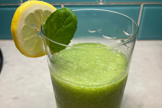 I Tried Instagram's Popular Frosty Mint Lemonade