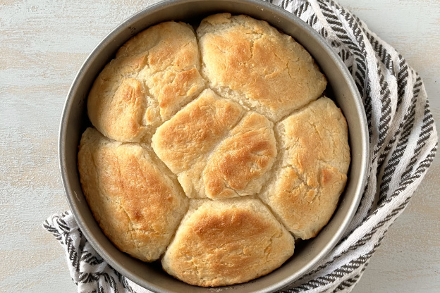 I Tried Grandbaby Cakes' 7 Up Biscuits and They're Deliciously Easy