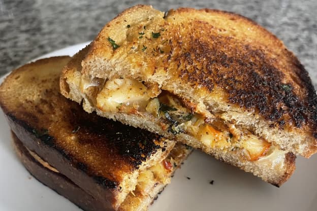 I Tried the Lobster Grilled Cheese That Everyone's Obsessed With