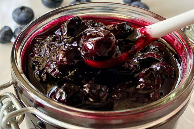 Jammy Blueberry Compote Is an Easy Way to Upgrade Just About Anything