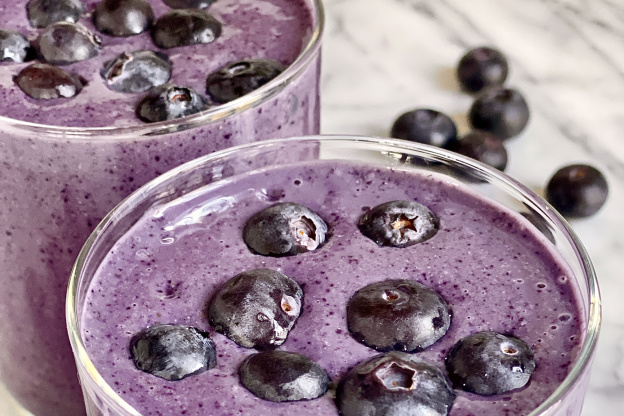 This Blueberry-Banana Smoothie Is a Perfect Weekday Breakfast