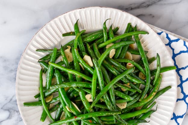 15-Minute Garlic Green Beans Are a Forever Favorite Side Dish
