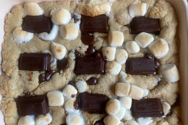 I Tried S'mores Blondies and the Results Were Not What I Expected