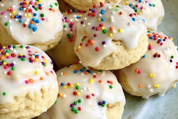 Italian Anise Cookies Are a Classic Holiday Favorite