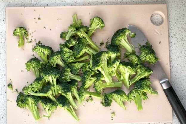 This Sleek and Popular Cutting Board Is My New Kitchen BFF — My Only Regret Is Not Getting One Sooner