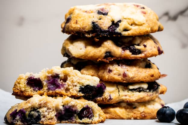 These Criminally-Good Blueberry Muffin Cookies Are the Best of Both Worlds