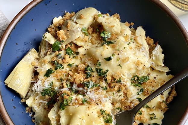 This Garlicky Ravioli Tastes Just Like Stuffed Artichokes — Only It's Way Easier