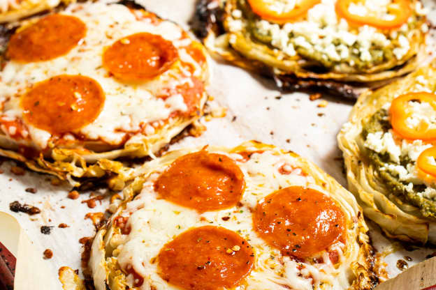 I Tried the Cheesy Cabbage Steaks That Everyone Is Obsessed with, and They're Not What I Expected