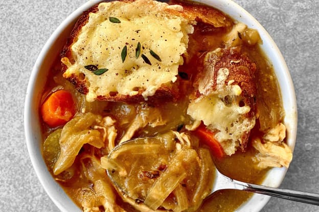 This French Onion Chicken Soup Is So Good, I've Already Made It Twice in a Week