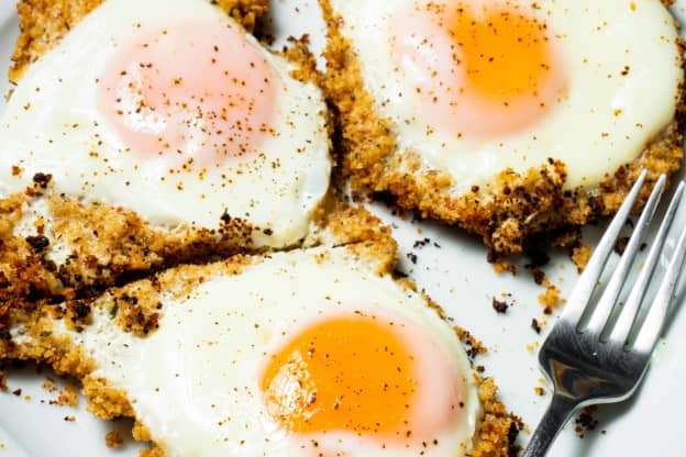 The Viral Crispy Fried Eggs Recipe Definitely Lives Up to the Hype