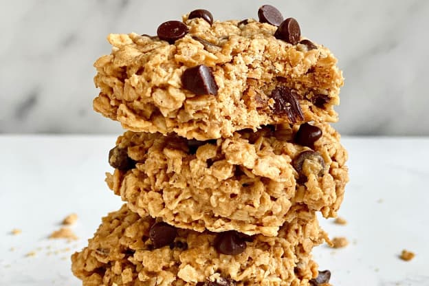 This Pantry Staple Makes These 3-Ingredient Oatmeal Cookies Unbelievably Good