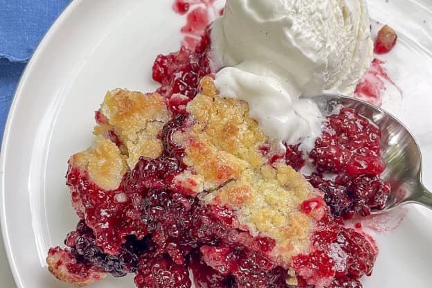 Jennifer Garner's Favorite Cobbler Is the Easiest Dessert I've Ever Made (My Family Can't Get Enough!)