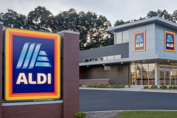 Aldi's Newest Holiday Cookie Has Shoppers Buying 2 Packs at a Time