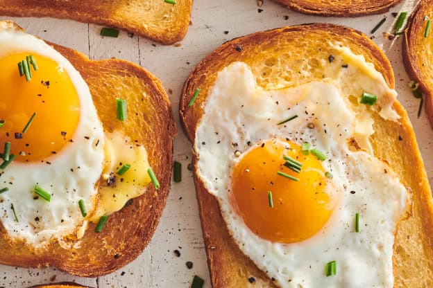 I Just Found the Only Way I'll Ever Fry an Egg Again (It's Not What I Expected)