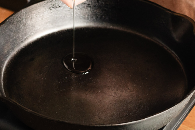 This Hack Will Help You Safely Dispose of Cooking Oil Immediately After Each Use