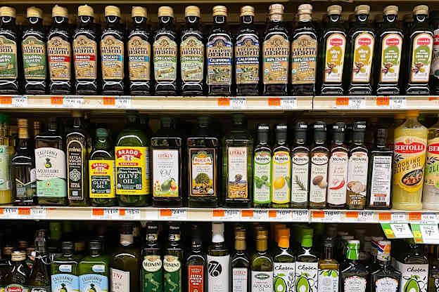 We Asked 3 Italian Chefs to Name the Best Olive Oil, and They All Said the Exact Same Thing