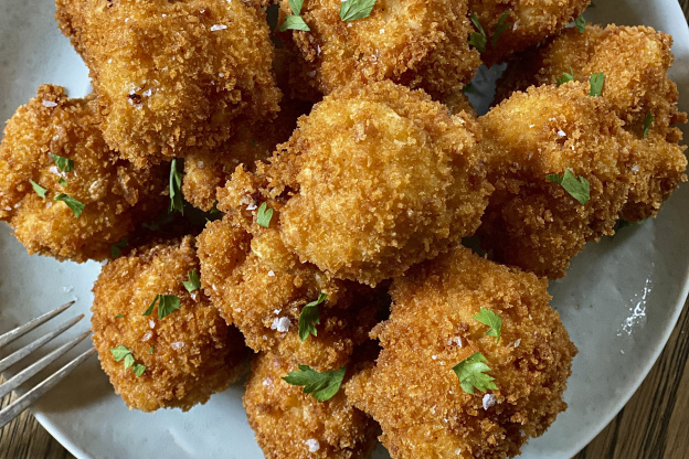 12 Frozen Appetizers You Should Buy on Repeat During the Holidays