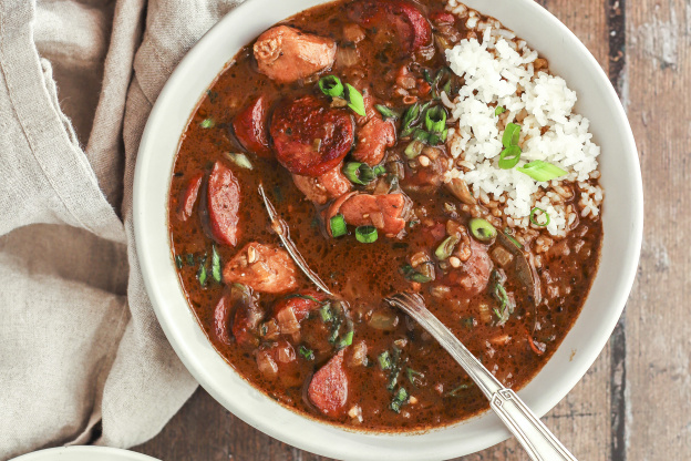 25 Recipes to Make for Mardi Gras