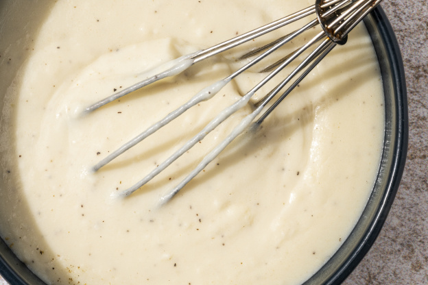 White Gravy Is the 4-Ingredient Sauce Your Biscuits Need