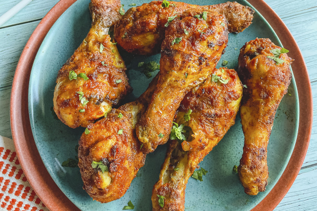 This One Ingredient Is the Secret to Super-Crispy Skin for Air Fryer Chicken Drumsticks