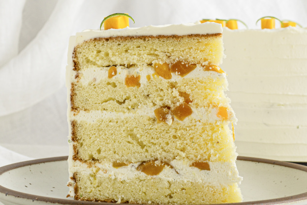 This Fresh Mango Cake Is a Bright and Creamy Showstopper