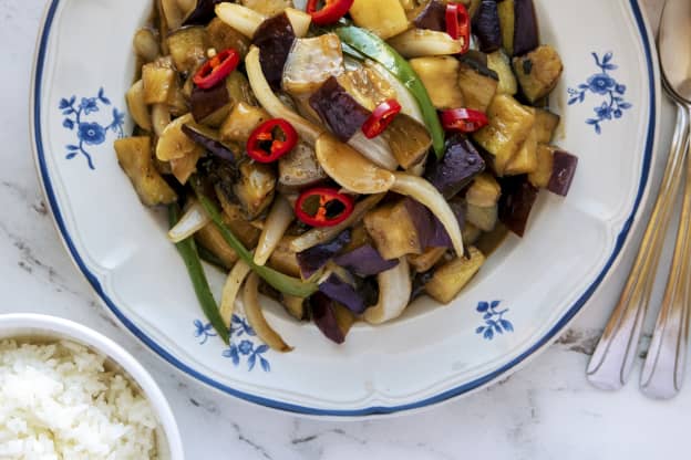 This Eggplant Stir-Fry Is on Your Table in Under 25 Minutes