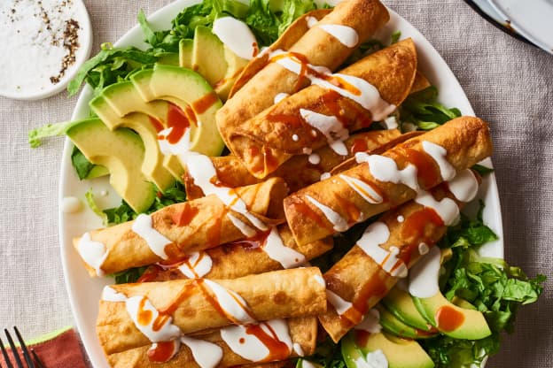 How to Make Quick and Easy Chicken Flautas