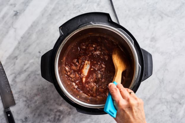 You Have to See This Unbelievably Effective Way to Clean Your Instant Pot in 3 Minutes