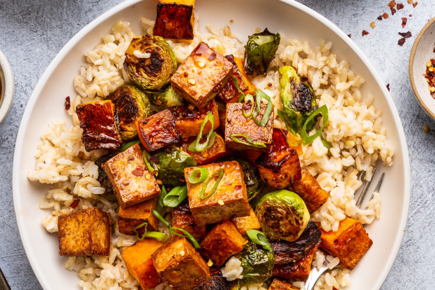 I Tried the 2-Ingredient Hack for Perfectly Crispy Tofu and It Worked Like a Charm