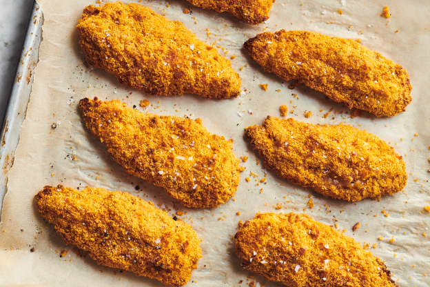 Extra Toasty Cheez-It Chicken Tenders Will Be an Instant Dinner Win