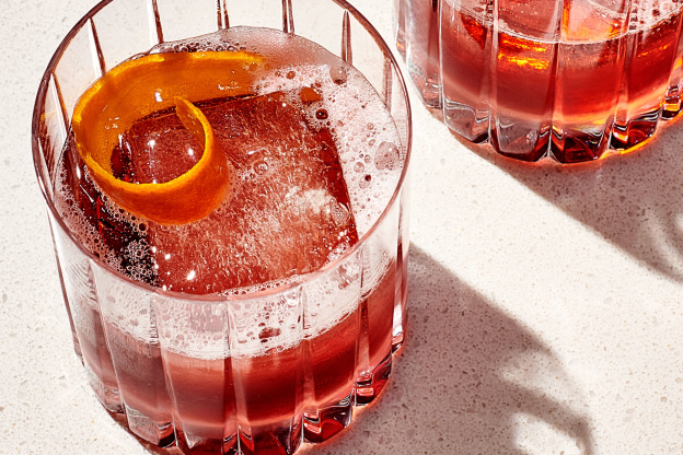 If You're a Fan of the Negroni, You'll Love Its Bubbly Cousin