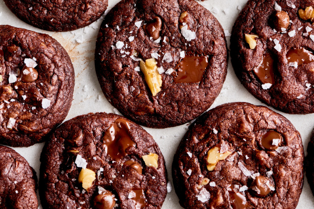 These Vegan Chocolate Cookies Are Unbelievably Chewy and Fudgy