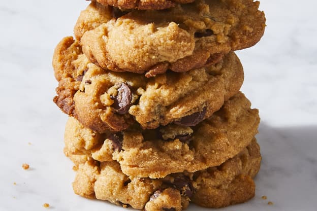 Peanut Butter Chocolate Chip Cookies Are the Best of Both Worlds