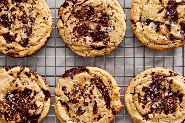 This $20 Baking Find Instantly Makes My Cookies Look So Professional