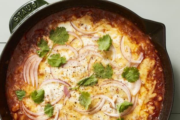 These Cheesy BBQ Pizza Beans Are Every Bit as Good as They Sound
