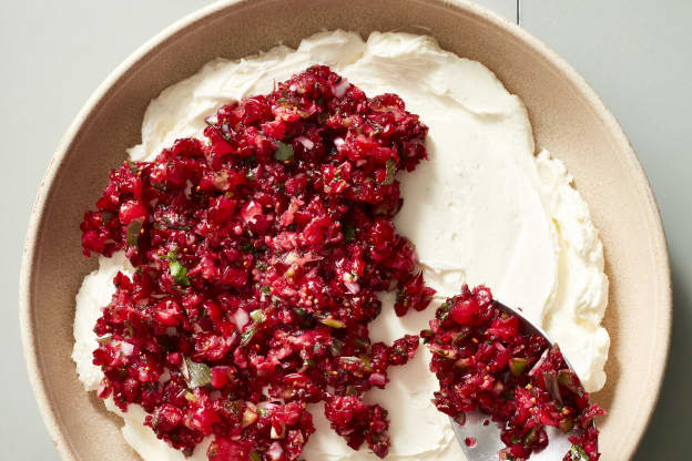 10 Easy Recipes That Will Be a Hit at Your Holiday Gathering