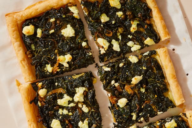 The 5-Ingredient Creamed Kale Tart I Turn to for an Easy Dinner