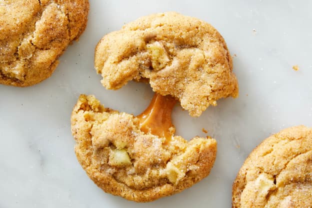 Stuffed Caramel Apple Cookies Are Irresistibly Gooey