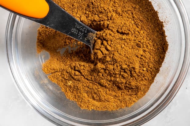 This Easy Homemade Spice Mix Is My Secret Fall Baking Ingredient