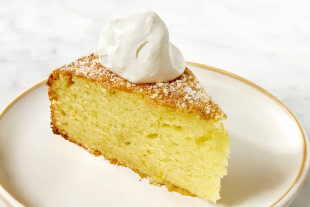 You Already Have All the Ingredients for This Extra-Fluffy Olive Oil Cake