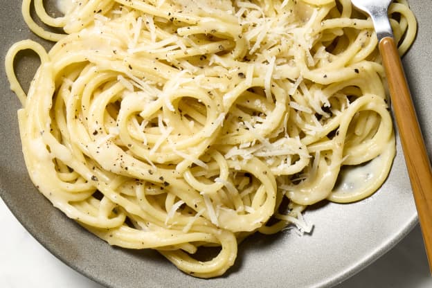 This Creamy, 3-Ingredient Pasta Will Instantly Transport You to Rome