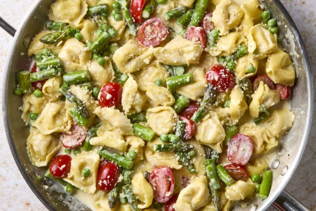 One-Pan Creamy Tortellini Primavera